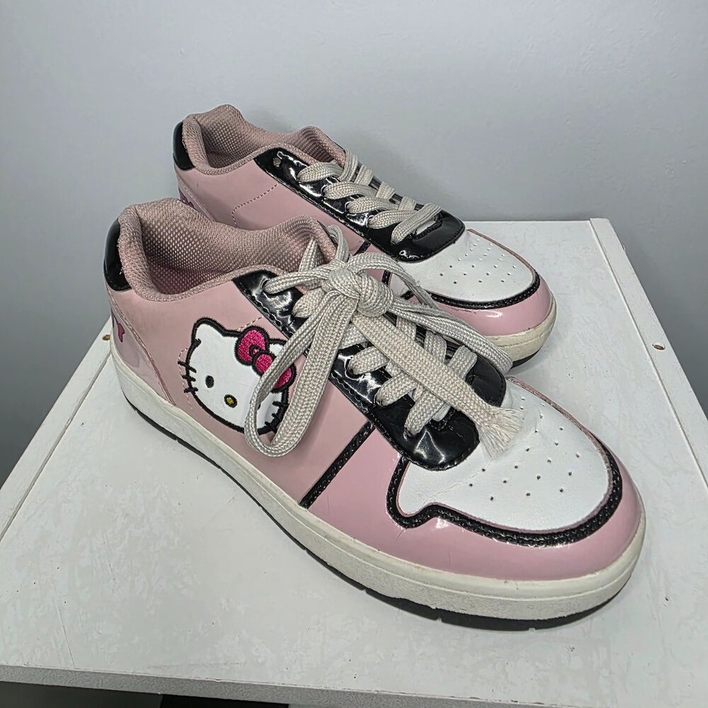 Sanrio Hello Kitty Kids Sneakers Size 6